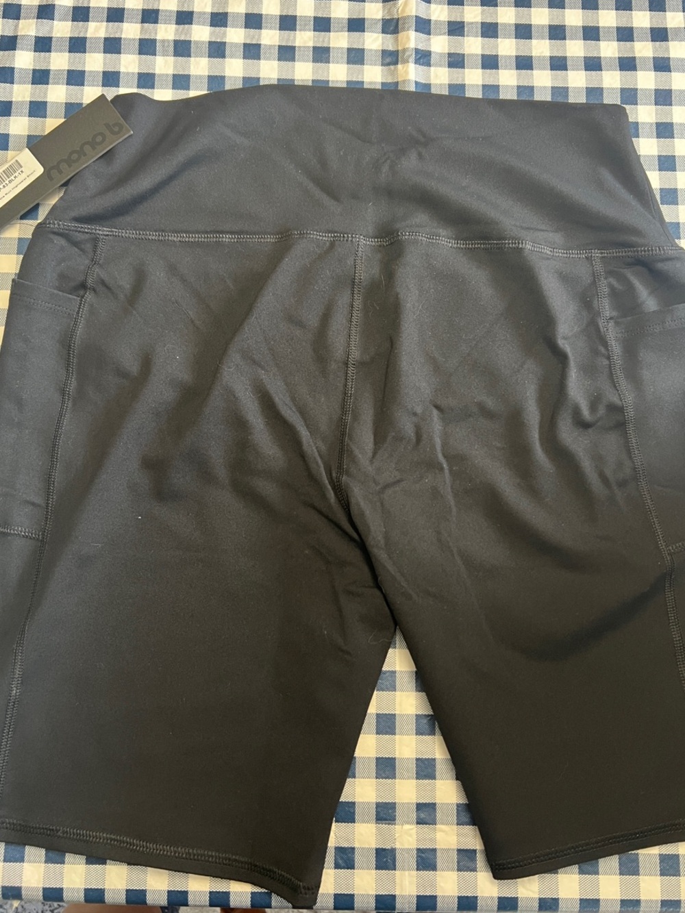 Women’s Black Performance Bike Shorts with side pockets NWT